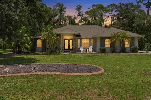 610 Woodview Way, Bradenton, FL 34212