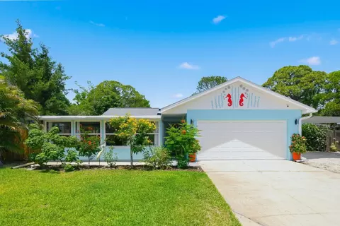 2221 Coronada Way S, Saint Petersburg, FL 33712