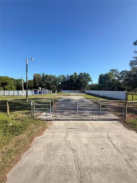 19651 Causeway Blvd, Land O Lakes, FL 34638