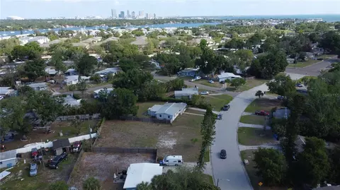 4101 Neptune Dr SE, Saint Petersburg, FL 33705