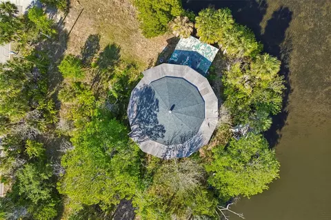 10501 Pine Island Dr, Weeki Wachee, FL 34607 photo 33