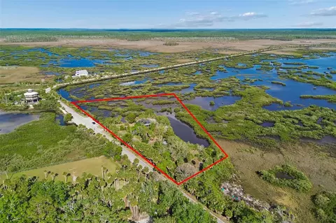 10501 Pine Island Dr, Weeki Wachee, FL 34607 photo 2