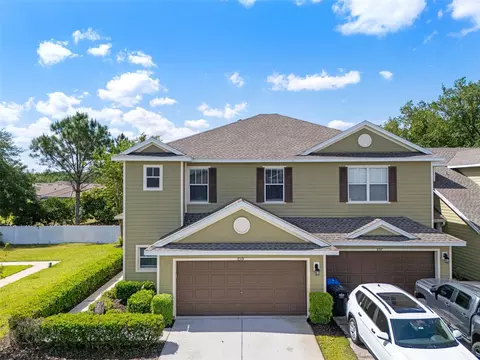 8519 Broken Willow Ct, Tampa, FL 33647