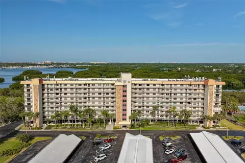 5400 Park St N #208, Saint Petersburg, FL 33709