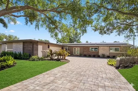 861 Rafael Blvd NE, Saint Petersburg, FL 33704