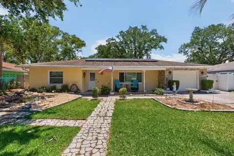 657 Marjon Ave, Dunedin, FL 34698