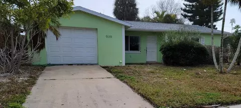929 Bruce Ave, Clearwater Beach, FL 33767