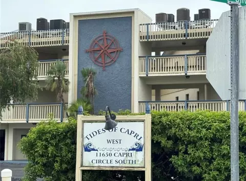 11650 Capri Cir S #204, Treasure Island, FL 33706