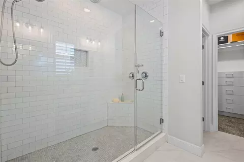 Bath - 14795 Caravan Ave, Odessa, FL 33556 photo 4 of 6