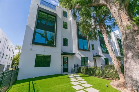 2851 W Gandy Blvd #5, Tampa, FL 33611