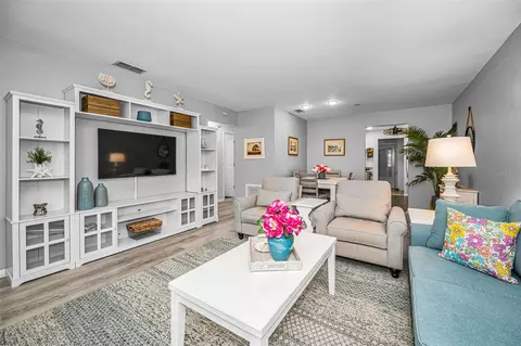 5216 81st St N #5, Saint Petersburg, FL 33709