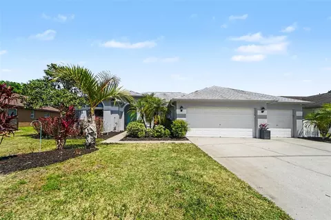 19717 Wyndham Lakes Dr, Odessa, FL 33556