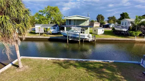 6731 Curlew, Hudson, FL 34667