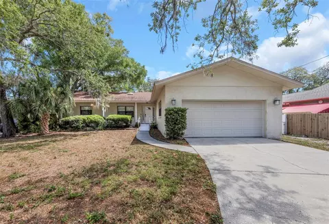 753 Seminole Blvd, Tarpon Springs, FL 34689