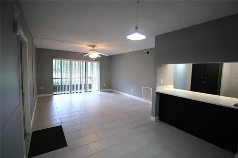 3232 Lake Pine Way E #G1, Tarpon Springs, FL 34688