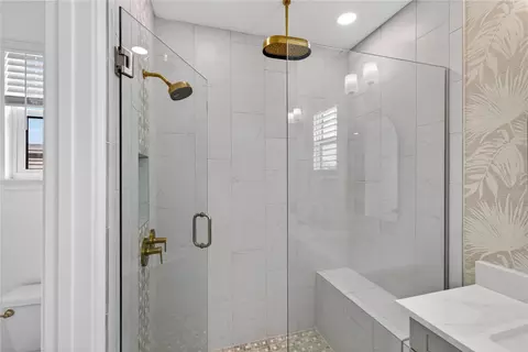 Bath - 919 Seagrape Dr, Ruskin, FL 33570 photo 3 of 4