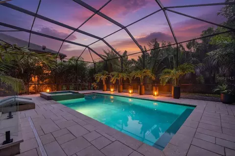 Exterior - 919 Seagrape Dr, Ruskin, FL 33570 photo 8 of 19