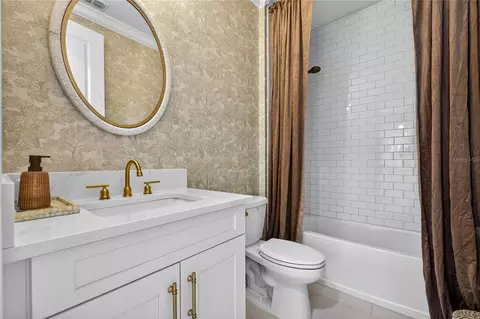 Bath - 919 Seagrape Dr, Ruskin, FL 33570 photo 4 of 4