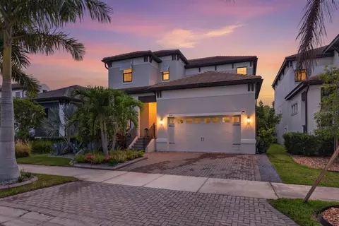 919 Seagrape Dr, Ruskin, FL 33570