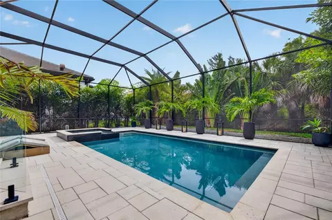 Exterior - 919 Seagrape Dr, Ruskin, FL 33570 photo 12 of 19