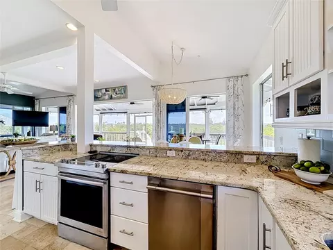 Kitchen - 39 Bayshore Cir, Placida, FL 33946 photo 2 of 3