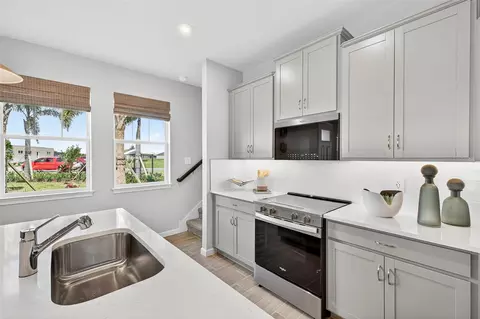8831 Ginko Run, Parrish, FL 34219 photo 6