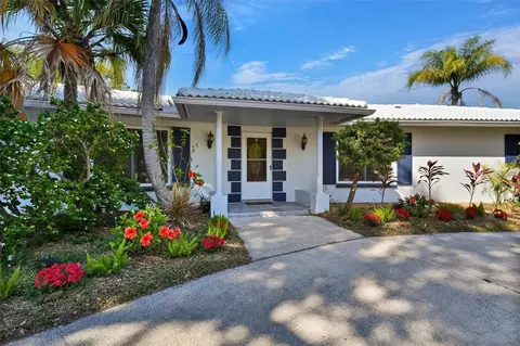 1667 Bravo Dr, Clearwater, FL 33764