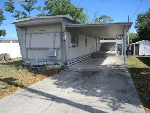 39015 Hillcrest Dr, Zephyrhills, FL 33542