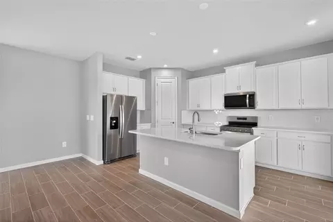 Kitchen - 13018 Sunseed St, Parrish, FL 34219 photo 1 of 4