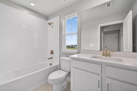 Bath - 13018 Sunseed St, Parrish, FL 34219 photo 2 of 2