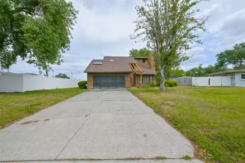 11265 73rd Ave, Seminole, FL 33772