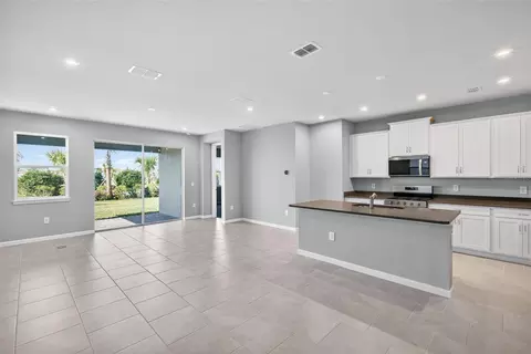 Living - 13129 Oxeye Ln, Parrish, FL 34219 photo 1 of 3