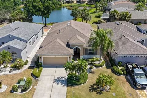 828 Regal Manor Way, Sun City Center, FL 33573
