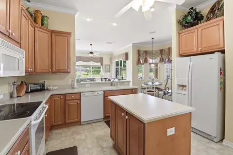 Kitchen - 1239 W Beagle Run Loop, Hernando, FL 34442 photo 2 of 3