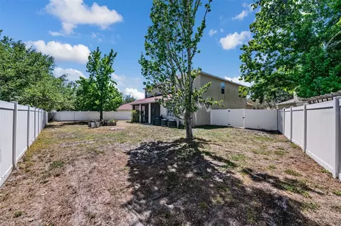 Exterior - 10945 Subtle Trail Dr, Riverview, FL 33569 photo 4 of 10