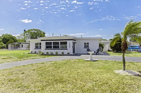 1235 45th St N, Saint Petersburg, FL 33713