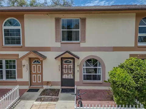 3303 Brigadoon Dr, Clearwater, FL 33759