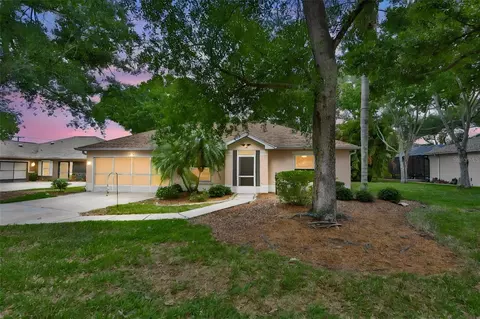 1414 Bluewater Dr, Sun City Center, FL 33573