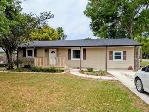 5923 14th St, Zephyrhills, FL 33542