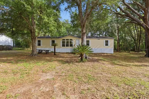2565 E North St, Inverness, FL 34453