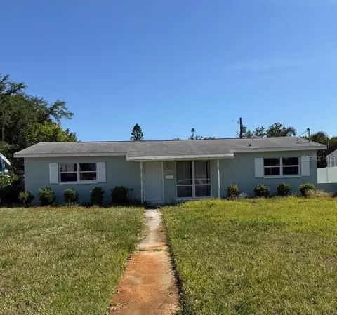 430 42nd Ave NE, Saint Petersburg, FL 33703