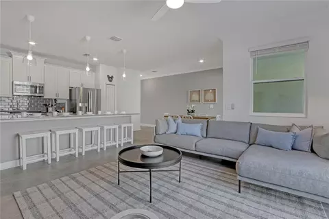 1136 Kingsbarn St, Davenport, FL 33896