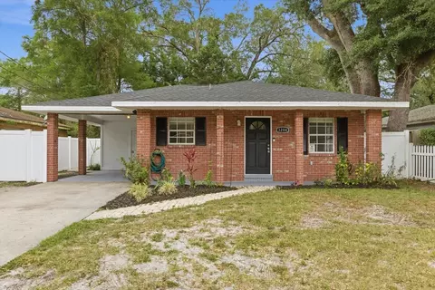 3204 E Lambright St, Tampa, FL 33610