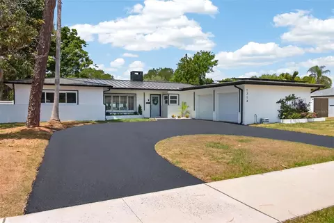 1714 Indian Rocks Rd, Belleair, FL 33756