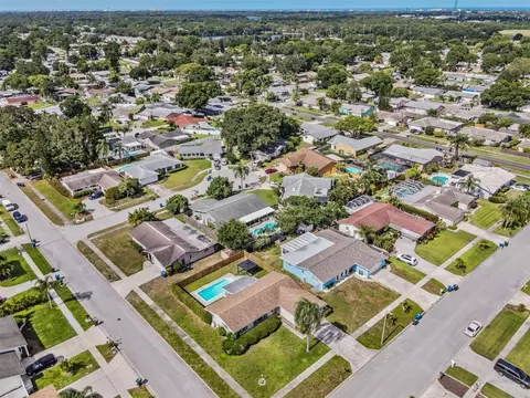 View/Area - 11440 130th Ave, Largo, FL 33778 photo 3 of 3