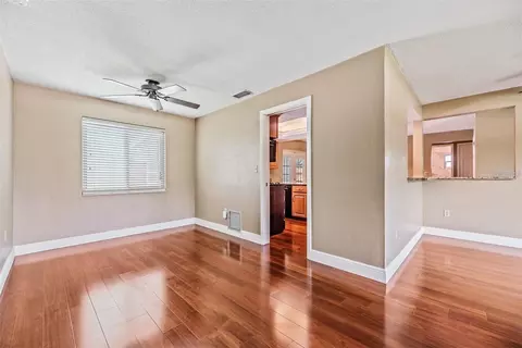 Living - 11440 130th Ave, Largo, FL 33778 photo 5 of 5