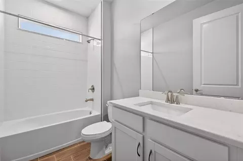 Bath - 12446 49th St E, Parrish, FL 34219 photo 3 of 3