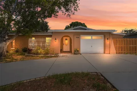 9146 Whitman Ln, Port Richey, FL 34668