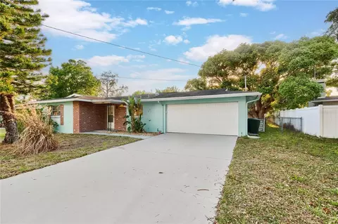 1248 Lazy Lake Rd W, Dunedin, FL 34698