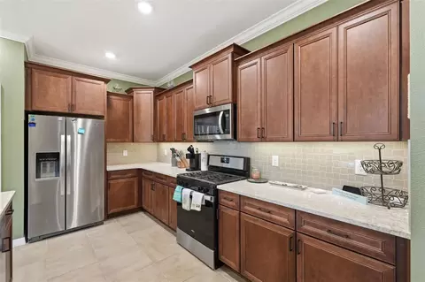 Kitchen - 9958 SW 97th Ln, Ocala, FL 34481 photo 3 of 6